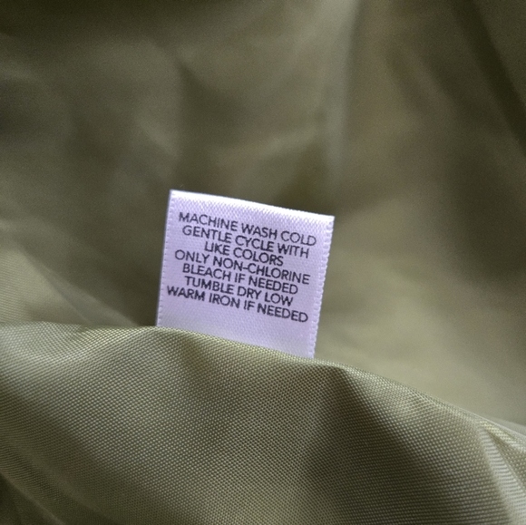 Christopher & Banks Women's Green Large Quilted Vest - Picture 4 of 5